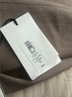 Size 16 Effortless Pant - curve fit